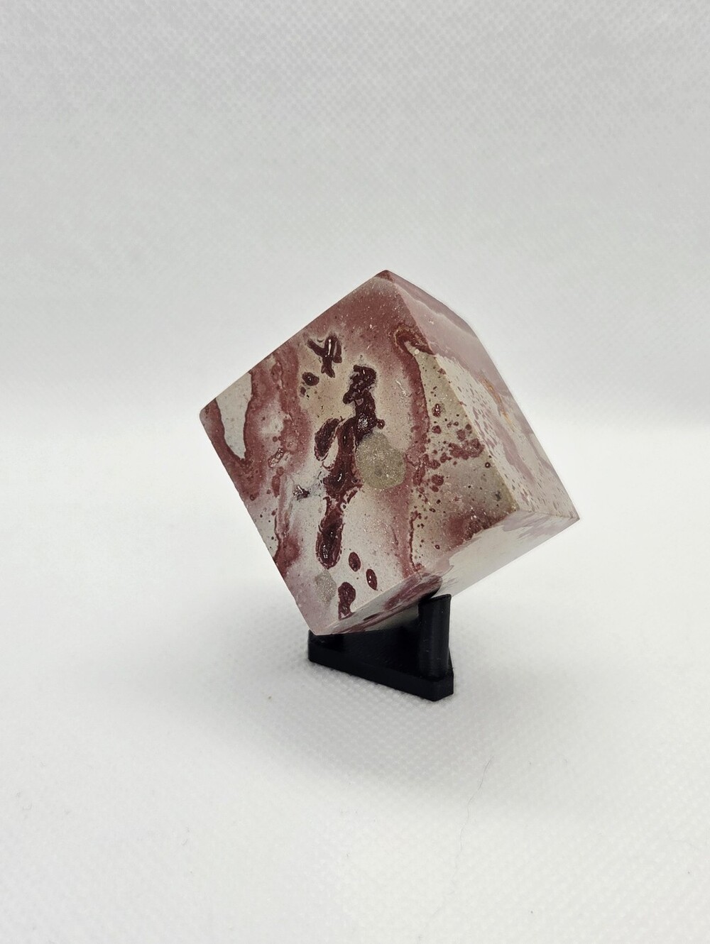 Utah Wonderstone 1.5" Cube with Stand